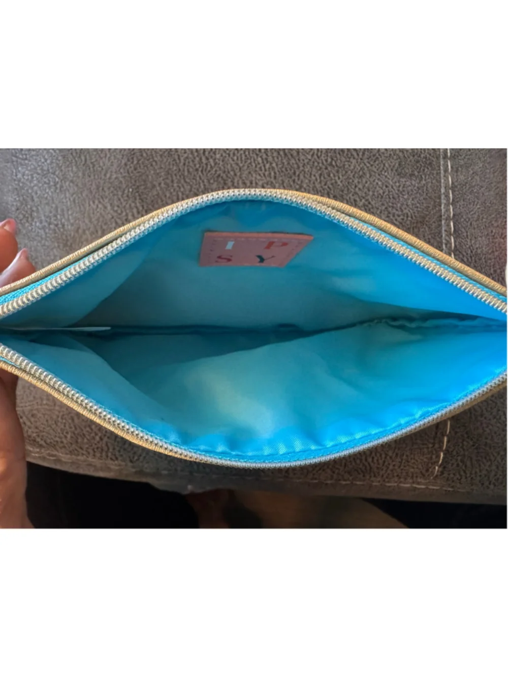 IPSY Stay Golden Gold Cosmetic Bag NWOT